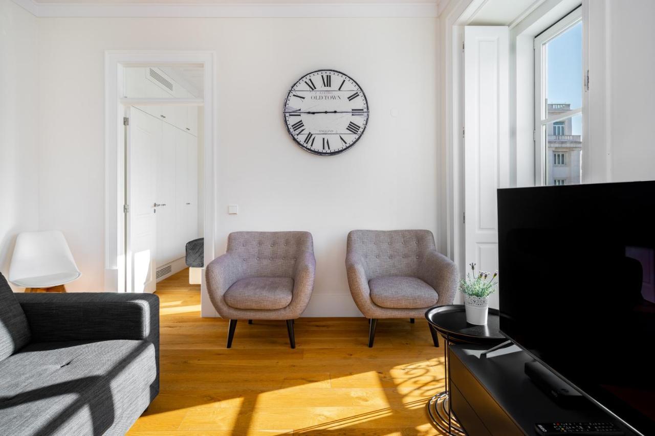 Whome Restauradores Deluxe W/ Elevator & Ac Perfect For Families & Friends Lisbon Exterior photo